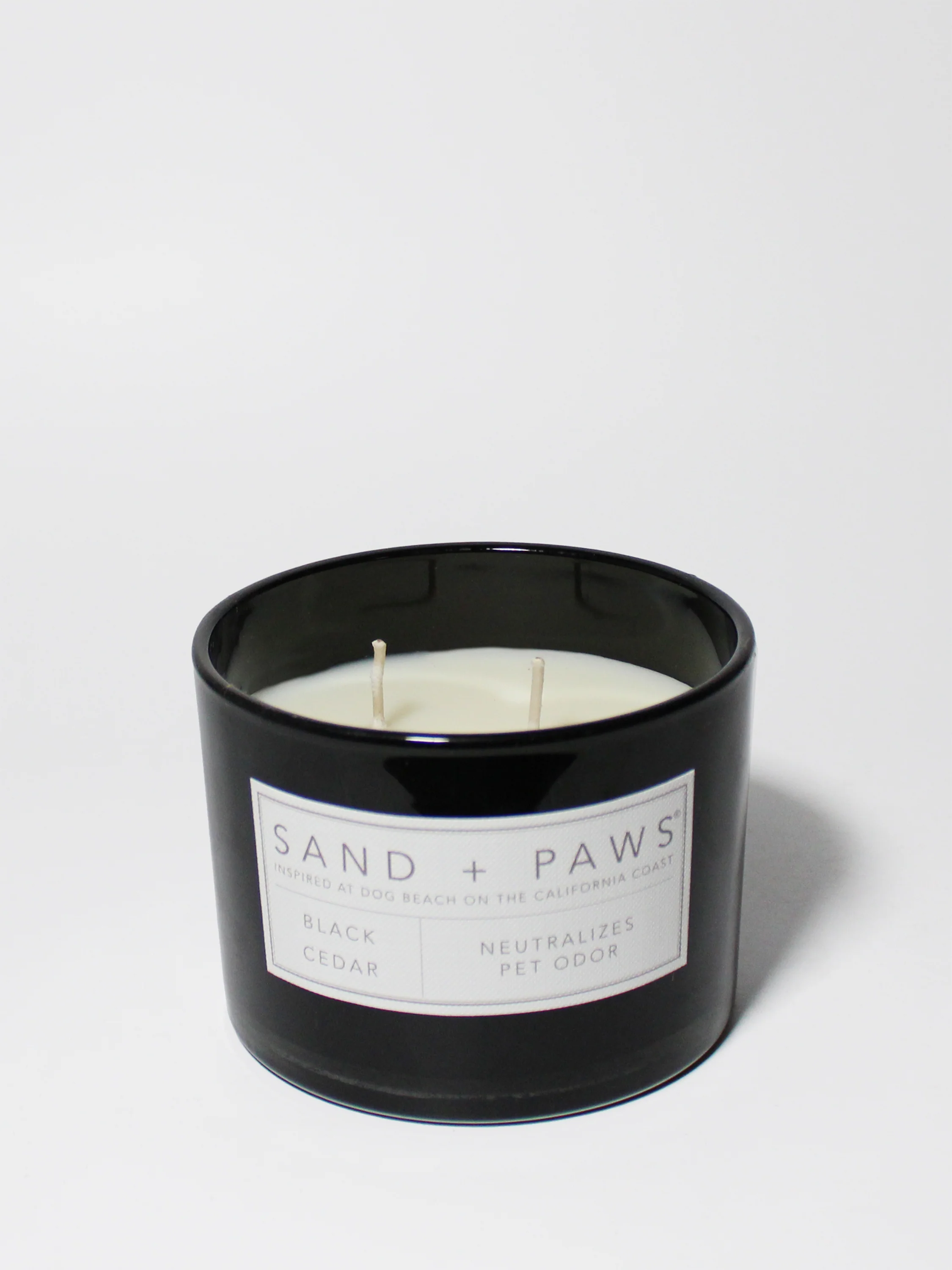 Sand + Paws Black Cedar 12 oz scented candle - Image 3