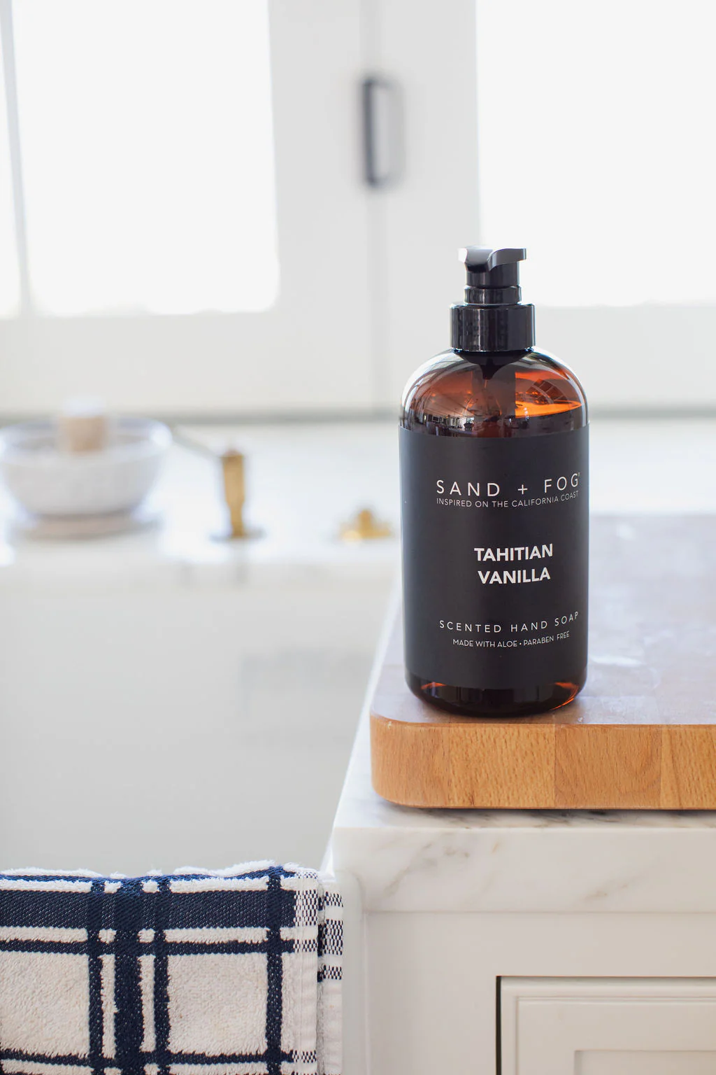 Tahitian Vanilla 20 oz Liquid Hand Soap - Image 3