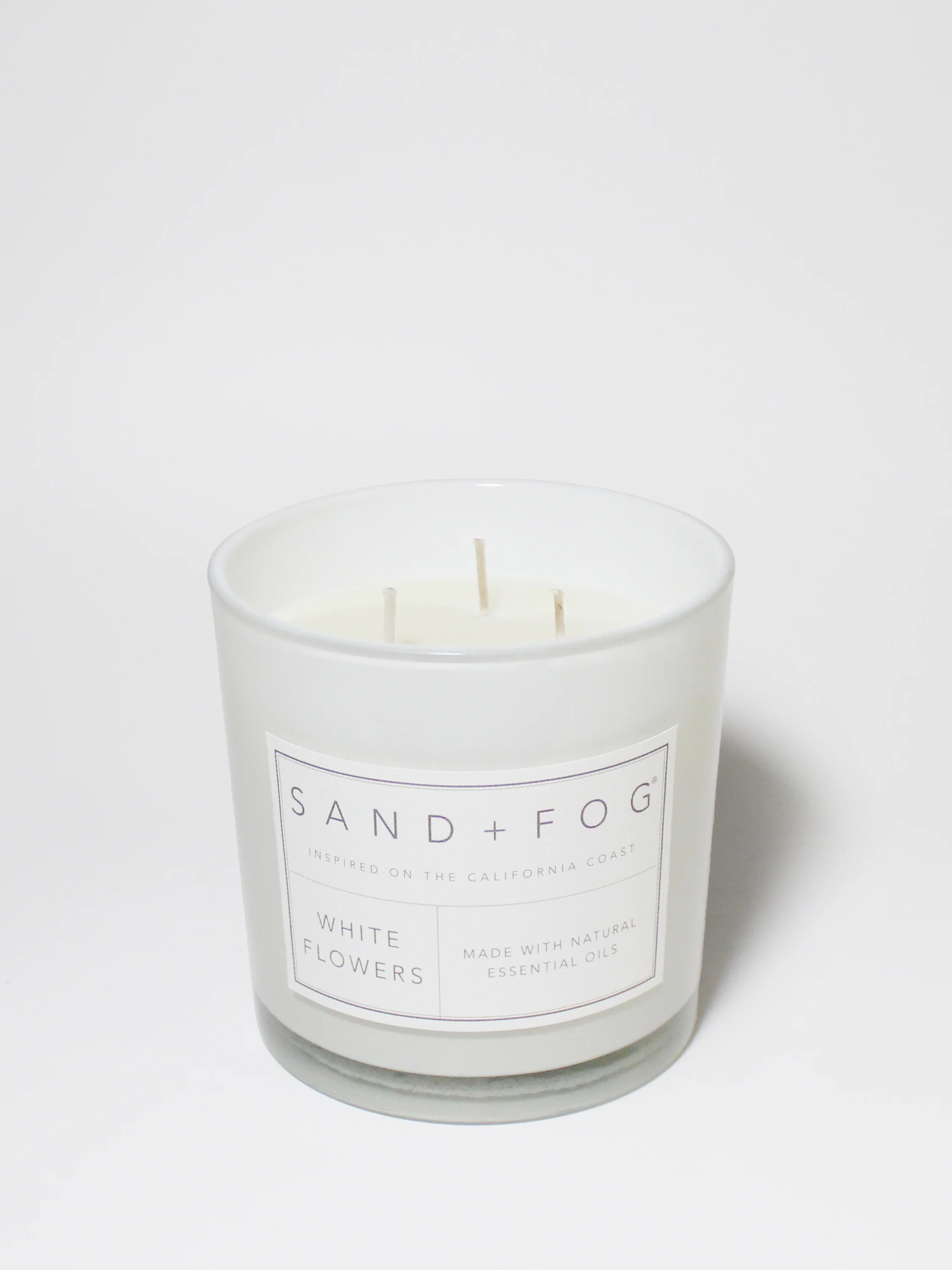 White Flowers 21 oz scented candle - Image 3